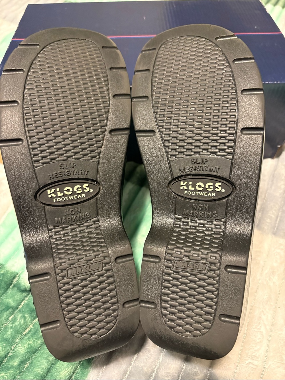 Klogs Black Slip-On Work Shoes size 9M - Picture 3 of 5